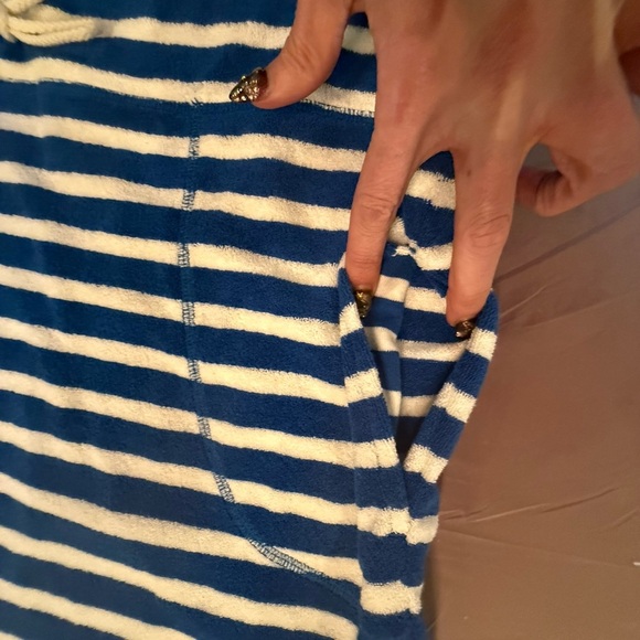 NWOT Talbots Blue/White Striped Short Sleeve Terrycloth Tee Size Small - Picture 5 of 9